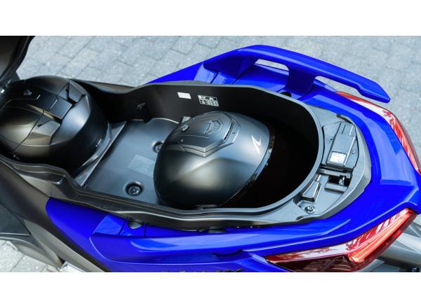 Storage for 2 helmets