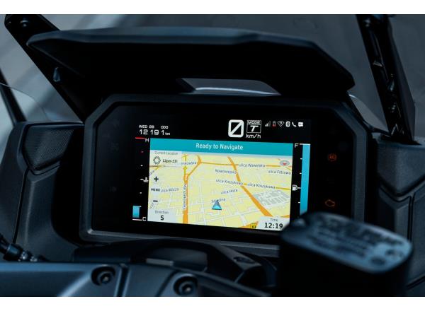 7-inch TFT screen with Garmin Navigation