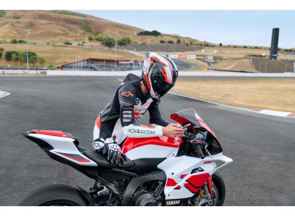 Log and analyse riding data with Y-TRAC