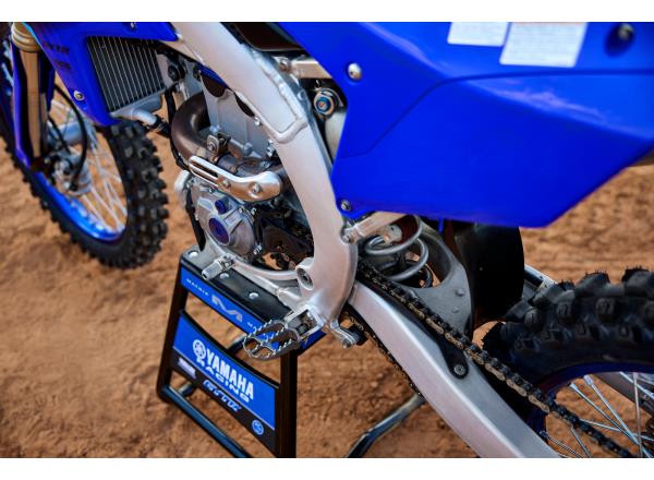 Bilateral aluminium frame