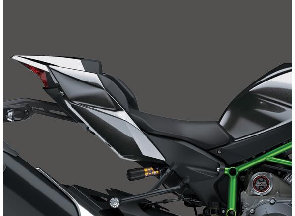 Seating for One: Ergonomics That Support the Rider During Intense Acceleration