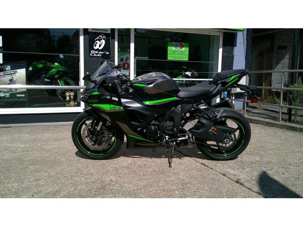 ぷら24 68cc〜ボアアップ対応 高品質V8スポーツマフラー黒 スーパー