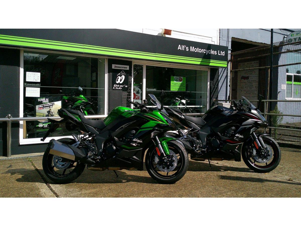 Main image of 2025 Kawasaki Ninja 1100SX