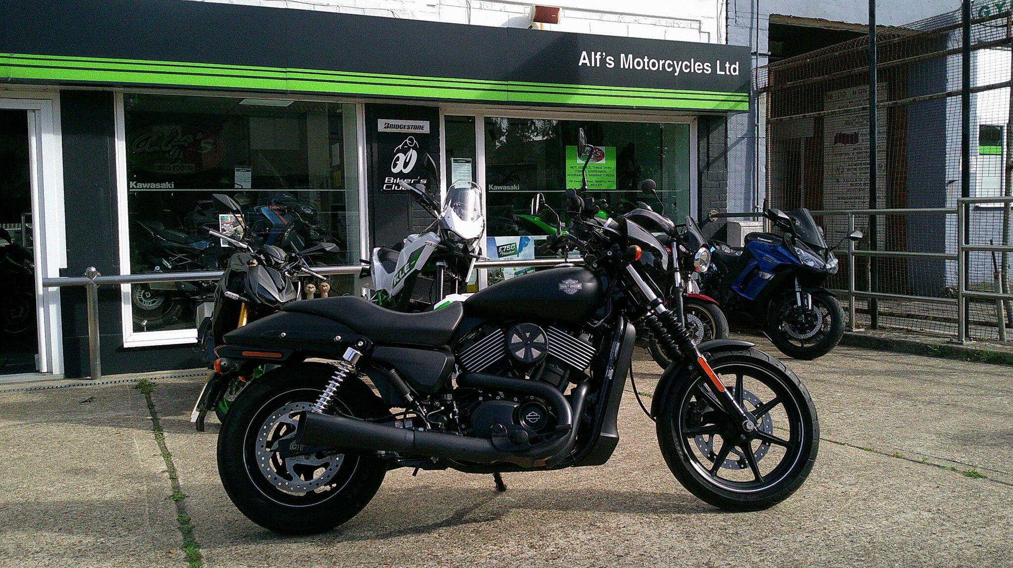 2016 Harley-Davidson Street