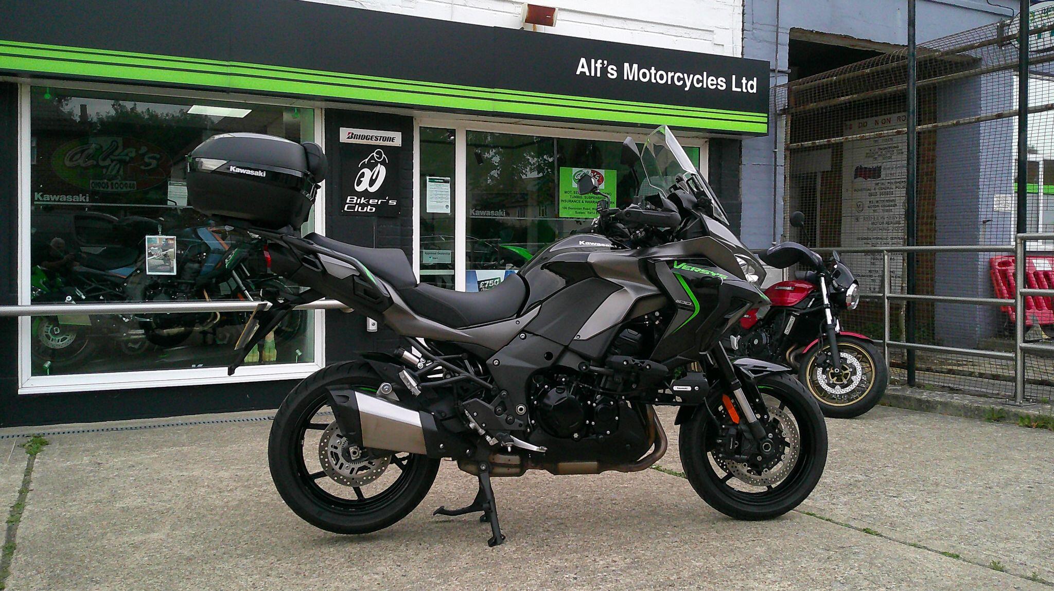 2025 Kawasaki Versys 1100