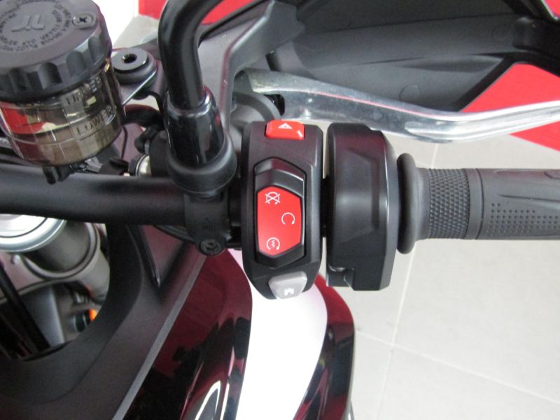 2005 Yamaha YZF-R1 2003 RED
