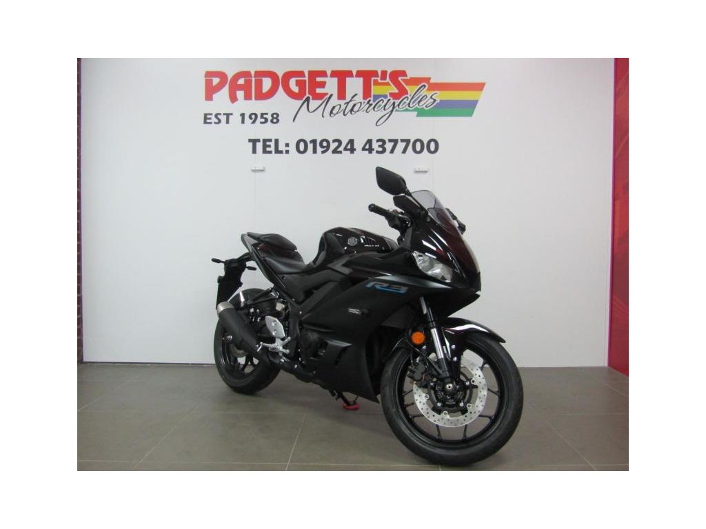New Yamaha YZF-R3 BLACK - Padgett's Motorcycles