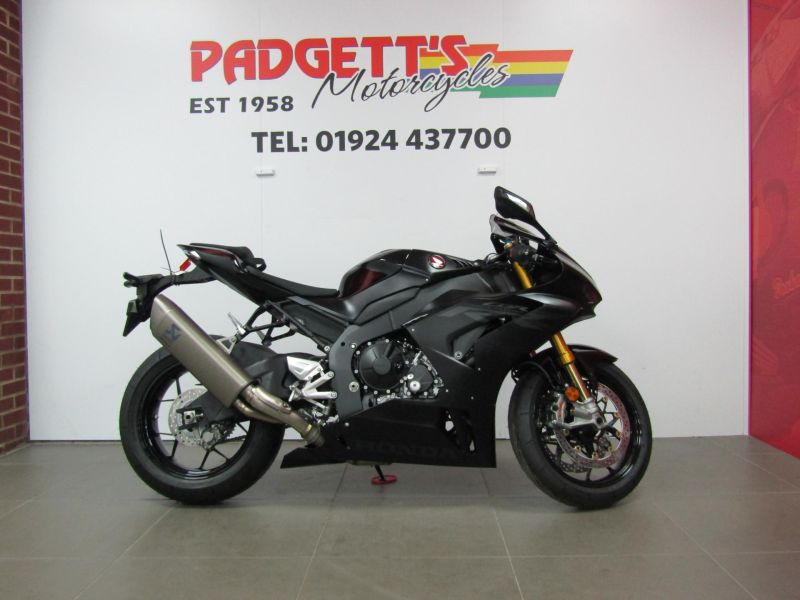 Honda fireblade deals black