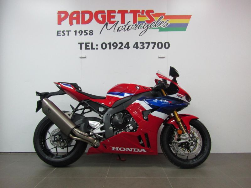 New Honda CBR1000RR-R Fireblade SP – DEMO RED