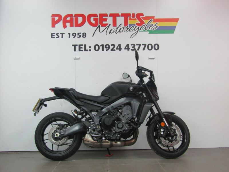 2025 Yamaha MT-09 Y-AMT – DEMONSTRATOR TECH BLACK