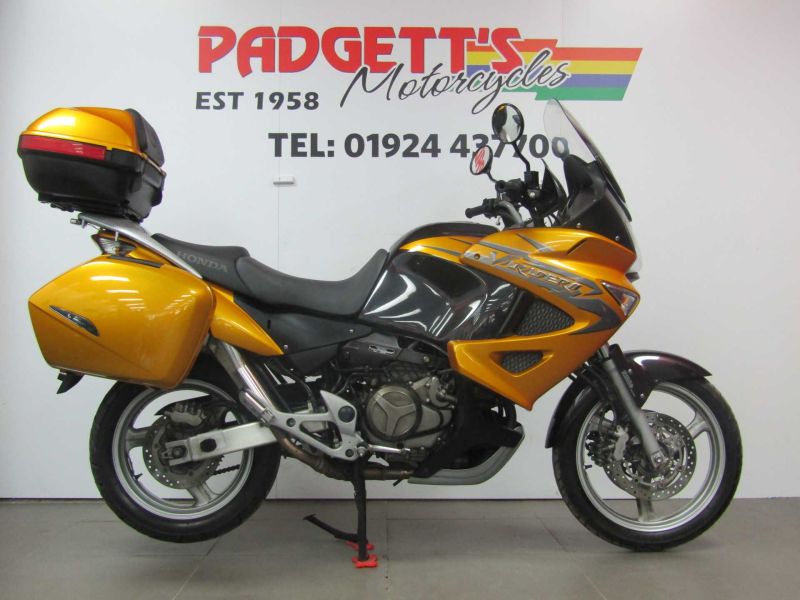 2009 Honda XL1000 – VARADERO Yellow