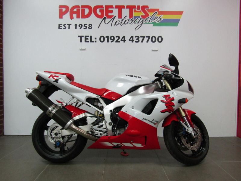 1998 Yamaha YZF-R1 White