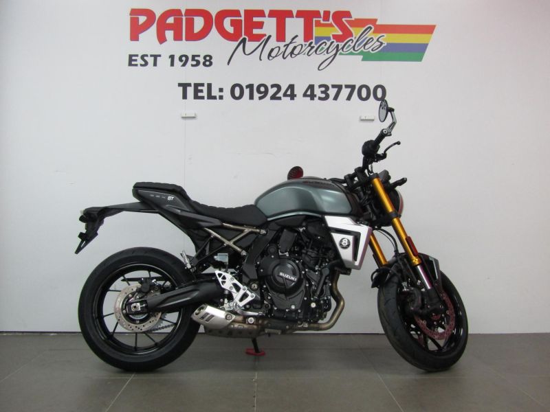 New Suzuki GSX8T GREEN