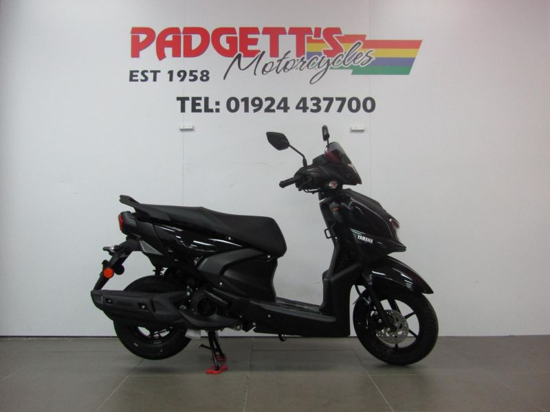 New Yamaha RAYZR BLACK