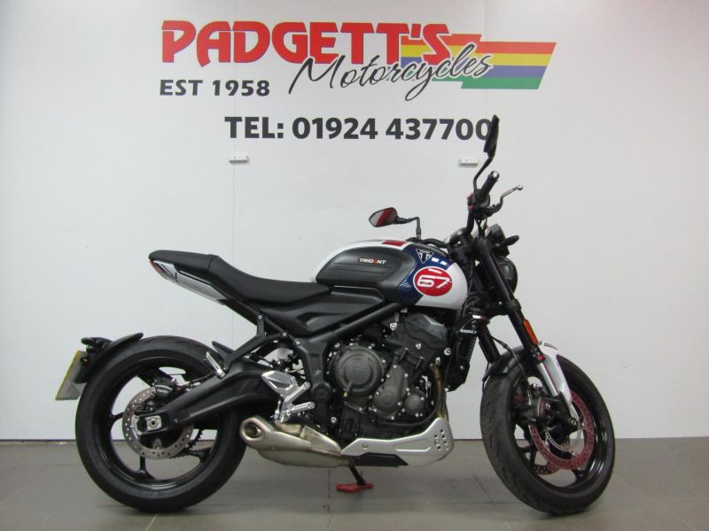 2024 Triumph Trident 660 – Triple Tribute White