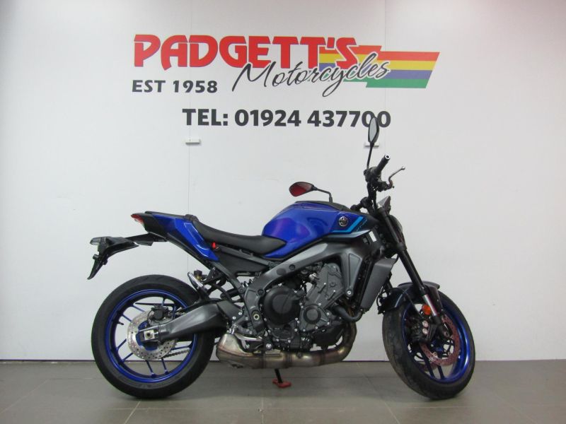 New Yamaha MT-09 BLUE