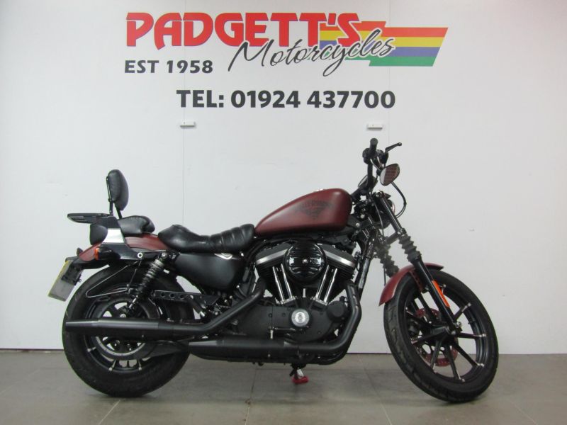 2017 Harley-Davidson XL 883 N Iron Sportster Red
