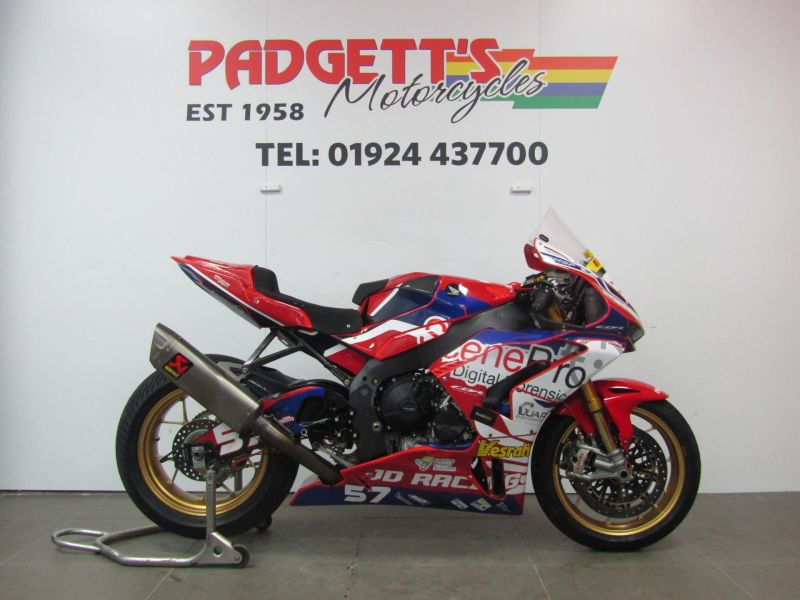 New Honda CBR1000RR Fireblade SP – JAMES SKELDING RACE
