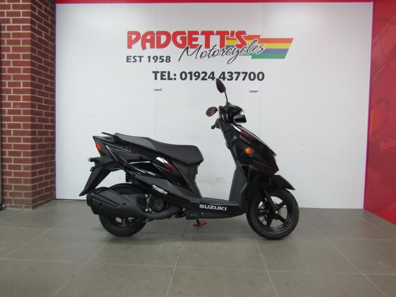 New Suzuki UN125 – AVENIS 125 BLACK