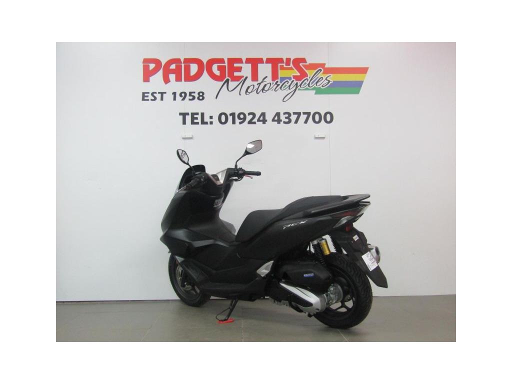 New Honda PCX125 BLACK - Padgett's Motorcycles