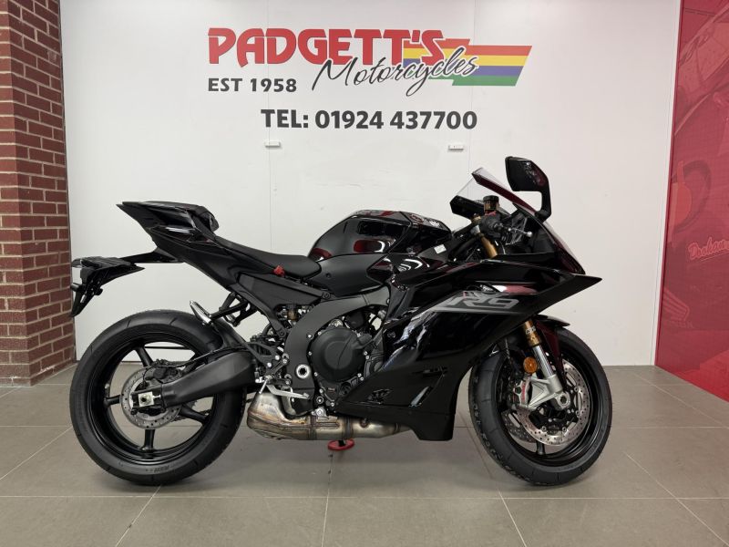 New Yamaha R9 – DEMONSTRATOR BLACK