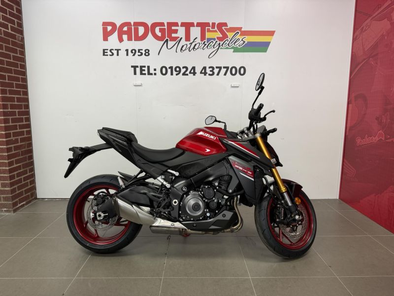 New Suzuki GSX-S1000 RED New Suzuki GSX-S1000 RED