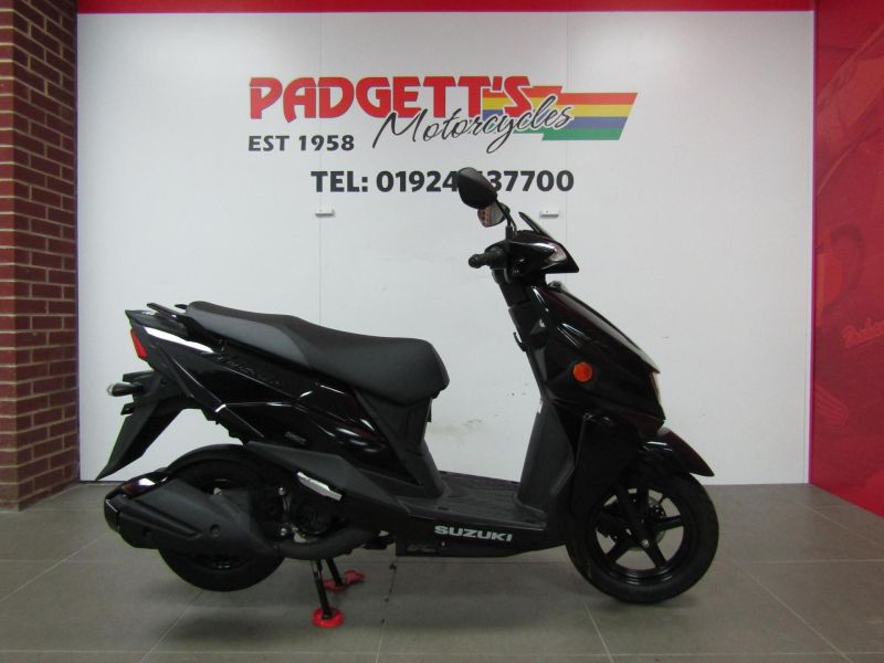 New Suzuki UN125 – AVENIS 125